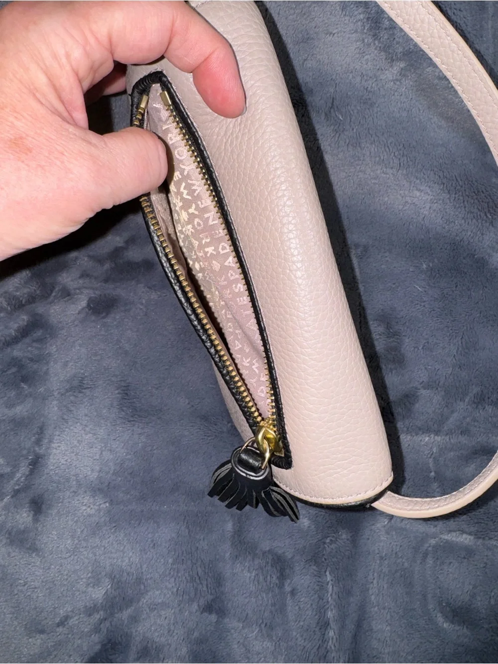 Kate Spade New York Chester Street Avie leather crossbody, in Almond